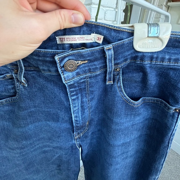 Levi’s high-rise skinny jeans dark wash - Picture 2 of 3